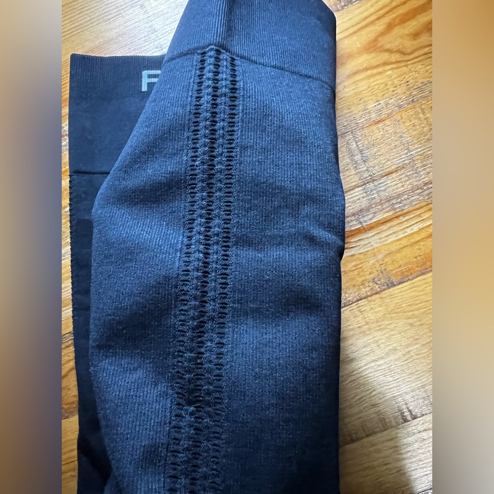 Fabletics Bike Short - Picture 2 of 5